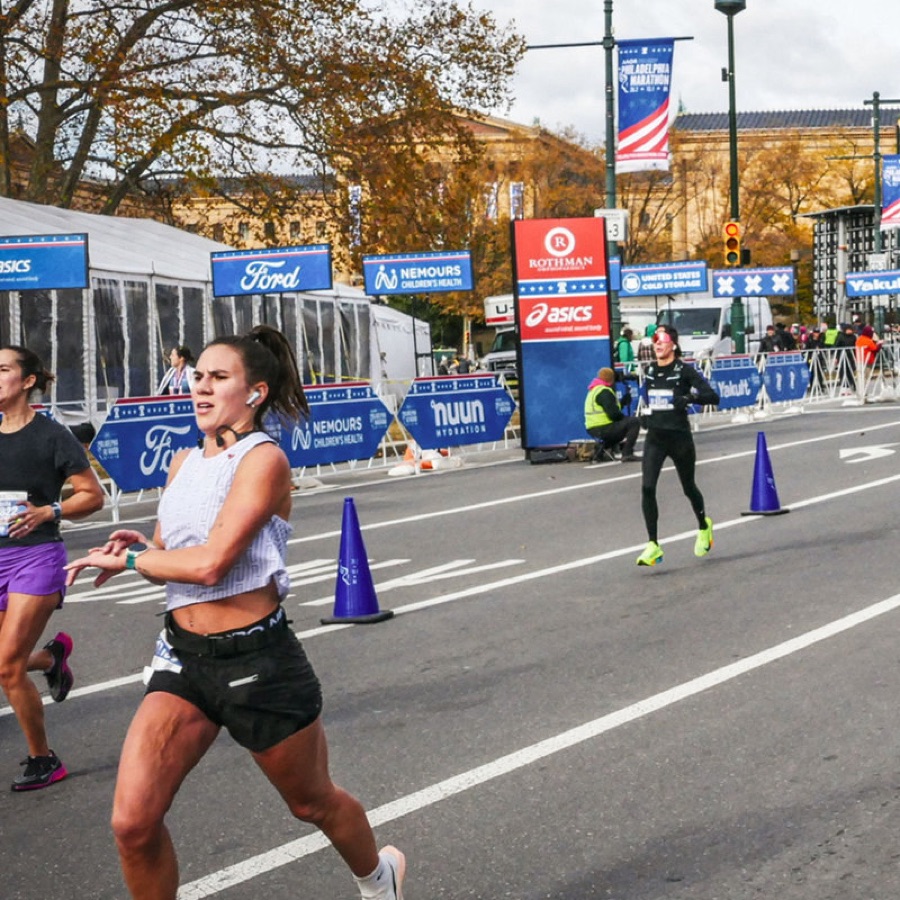 Runners on the Philadelphia Marathon course